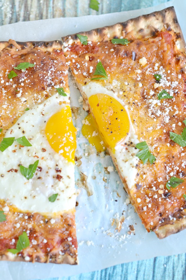 Breakfast Matzah Pizza